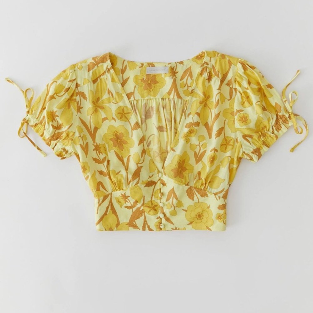 Urban Outfitters | Eden Crepe Yellow Cropped Top